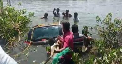 car-fell-into-lake