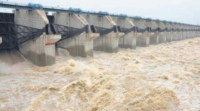 Heavy flood water at Krishna Barrage