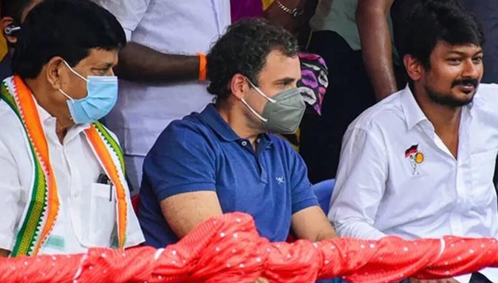 Rahul Gandhi watching Jallikattu
