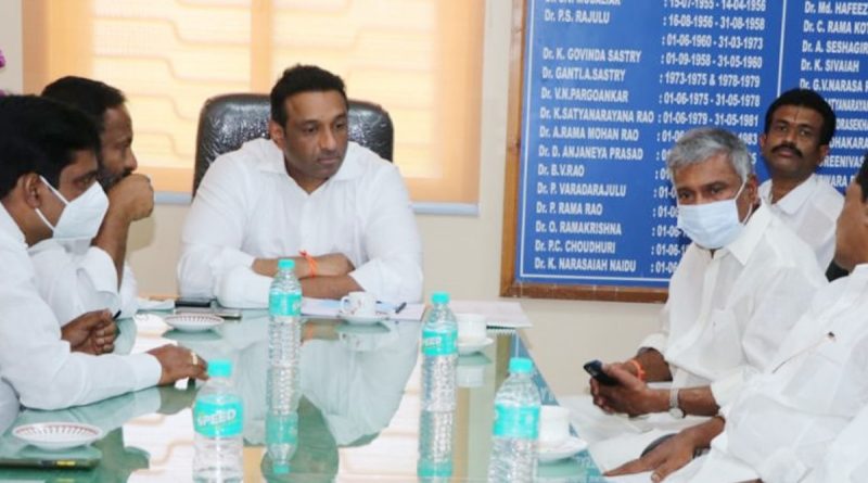 Ministers-Mekapati-and-Peddireddy-were-present-at-the-review-meeting